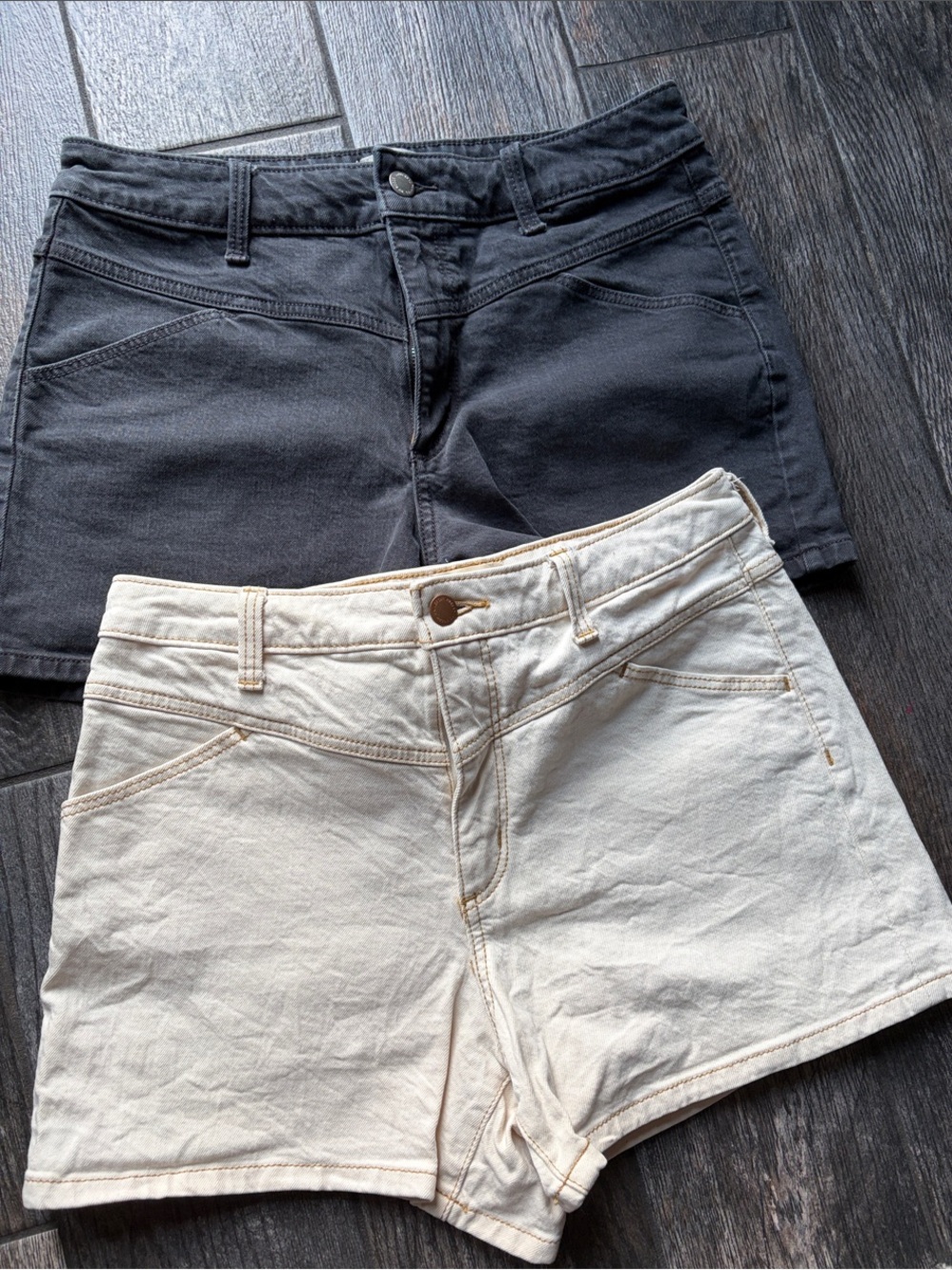 Universal Thread Cream and Black High-Waist Denim Shorts Duo Vintage Midi 8/29R